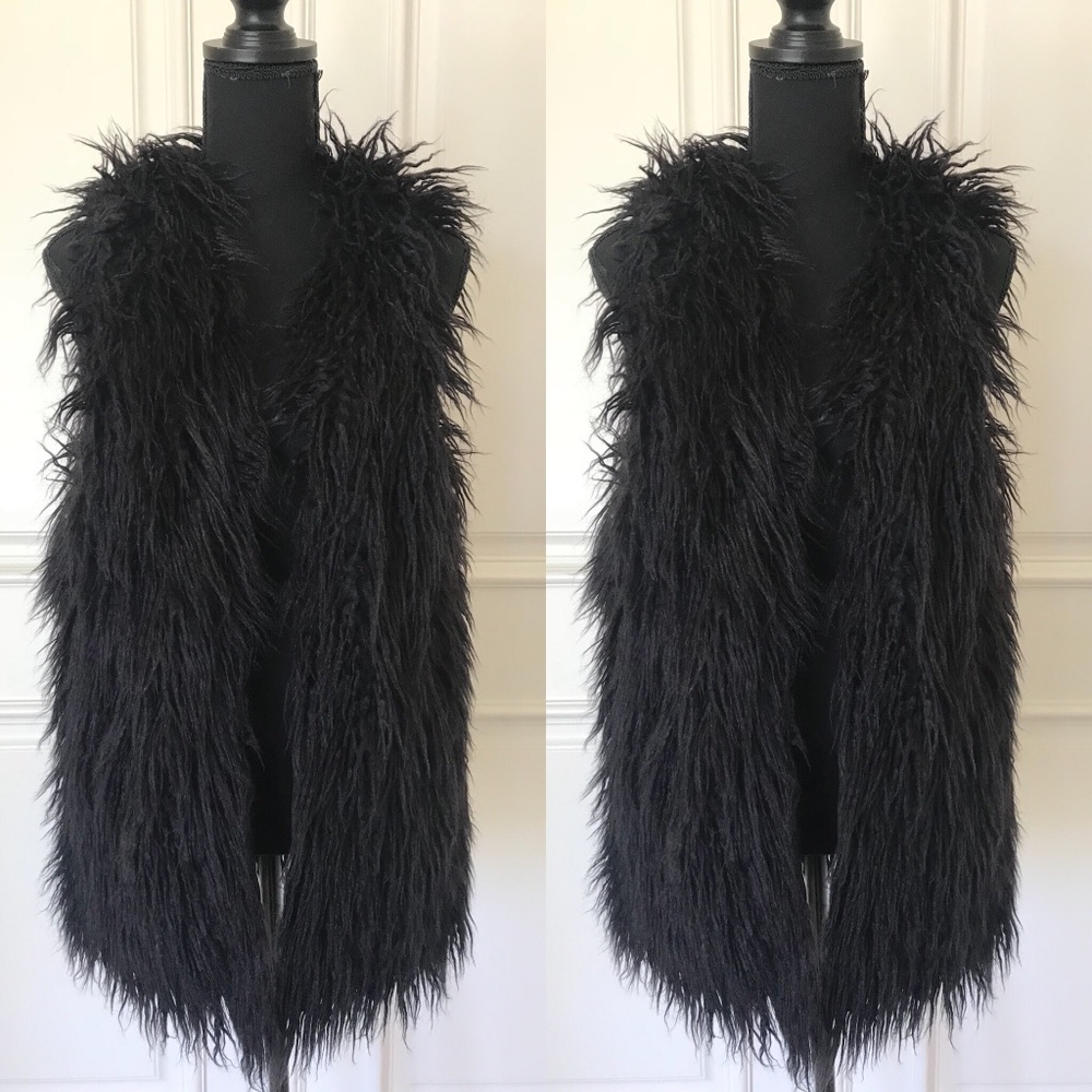 Black Fur Vest | Great for the fall!